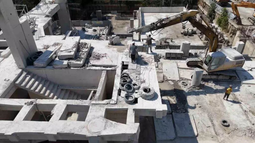 kadikoydeki kapali spor kompleksi 8 yildir tamamlanamadi WdTs4uEJ