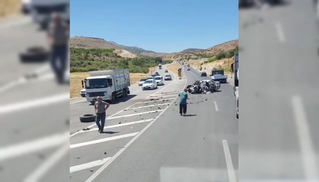 kamyon ile otomobil carpistibir olu Wx6IwPtl