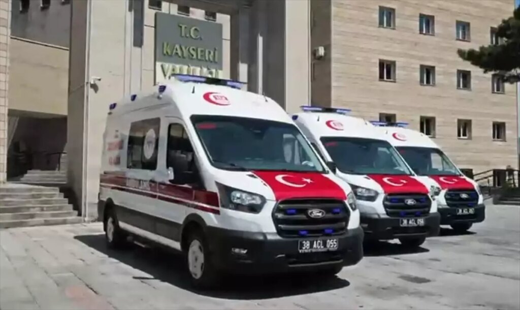 kayseriye 3 yeni ambulans tahsis edildi pTYswDWT