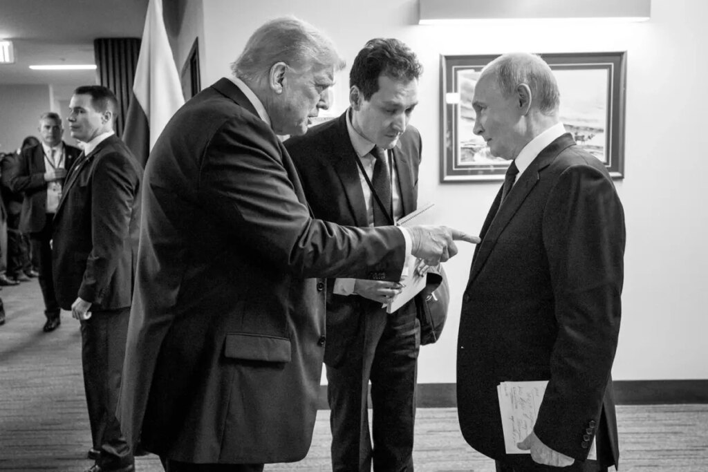 trump putin rekabeti sosyal medyada beyaz saraydan manidar paylasim hB756R46