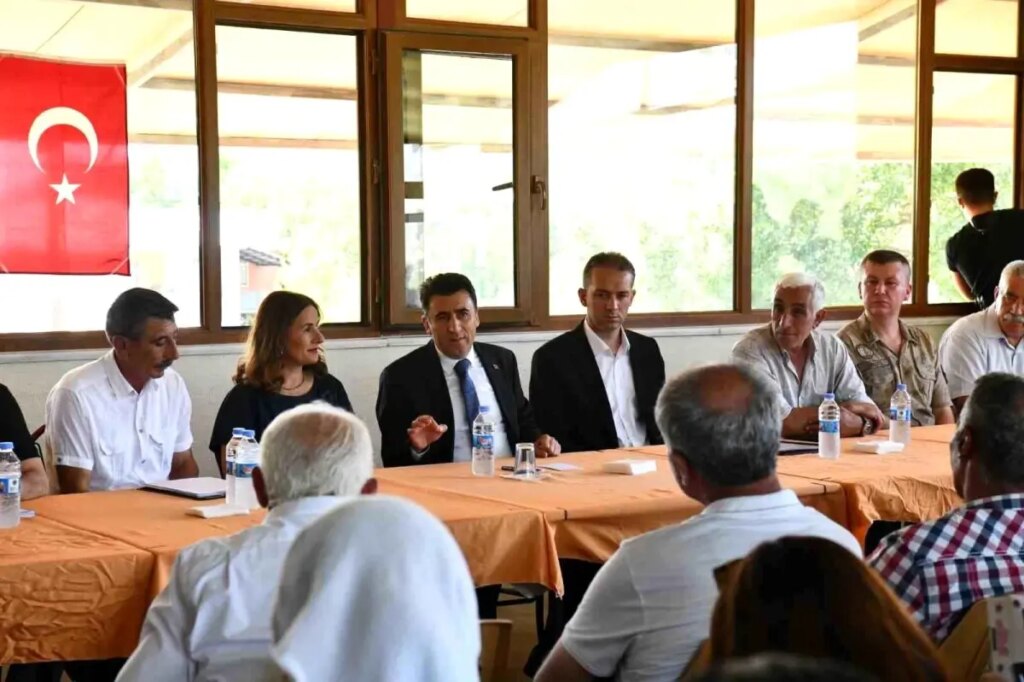 vali aygol geyiksuyu koyunde vatandaslarla bulustu gEhOzGYz