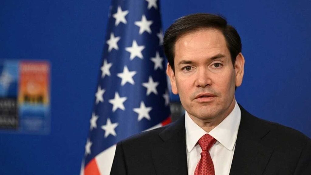 abd karayiplerde bir gemiyi vurdu wbppB8k1