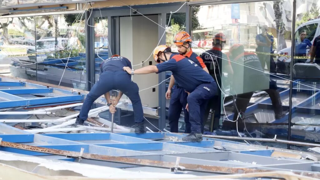 antalyada bina dis cephesi dustu JysUfldF