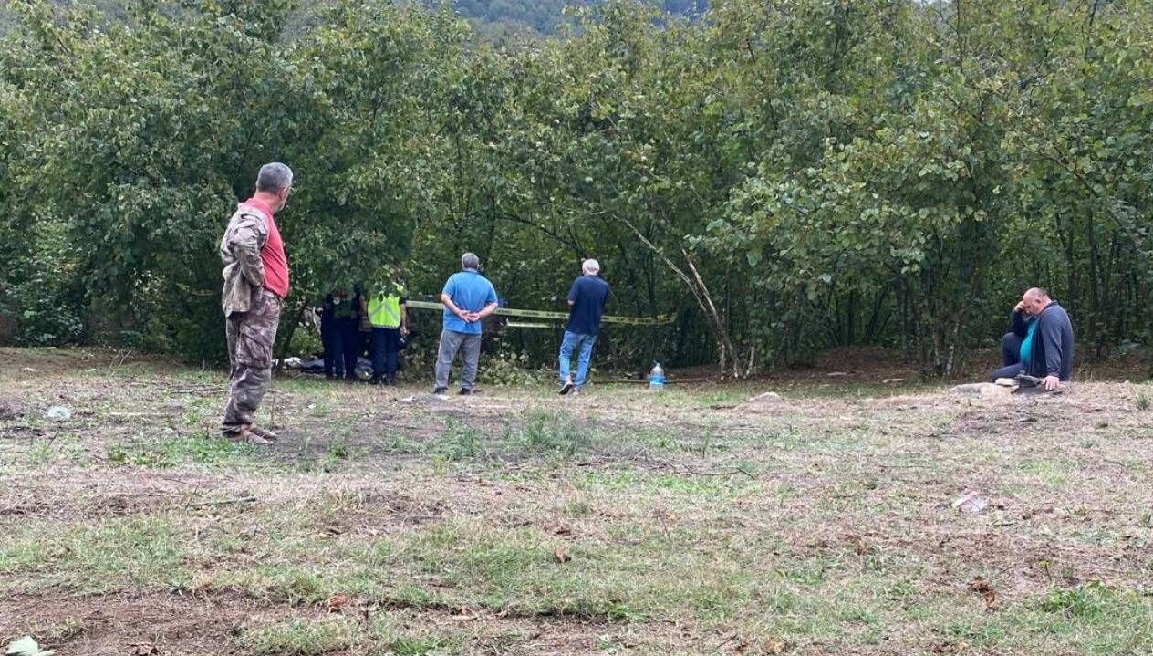 devrilen traktorun altinda kalan surucu oldu jInEXWnu