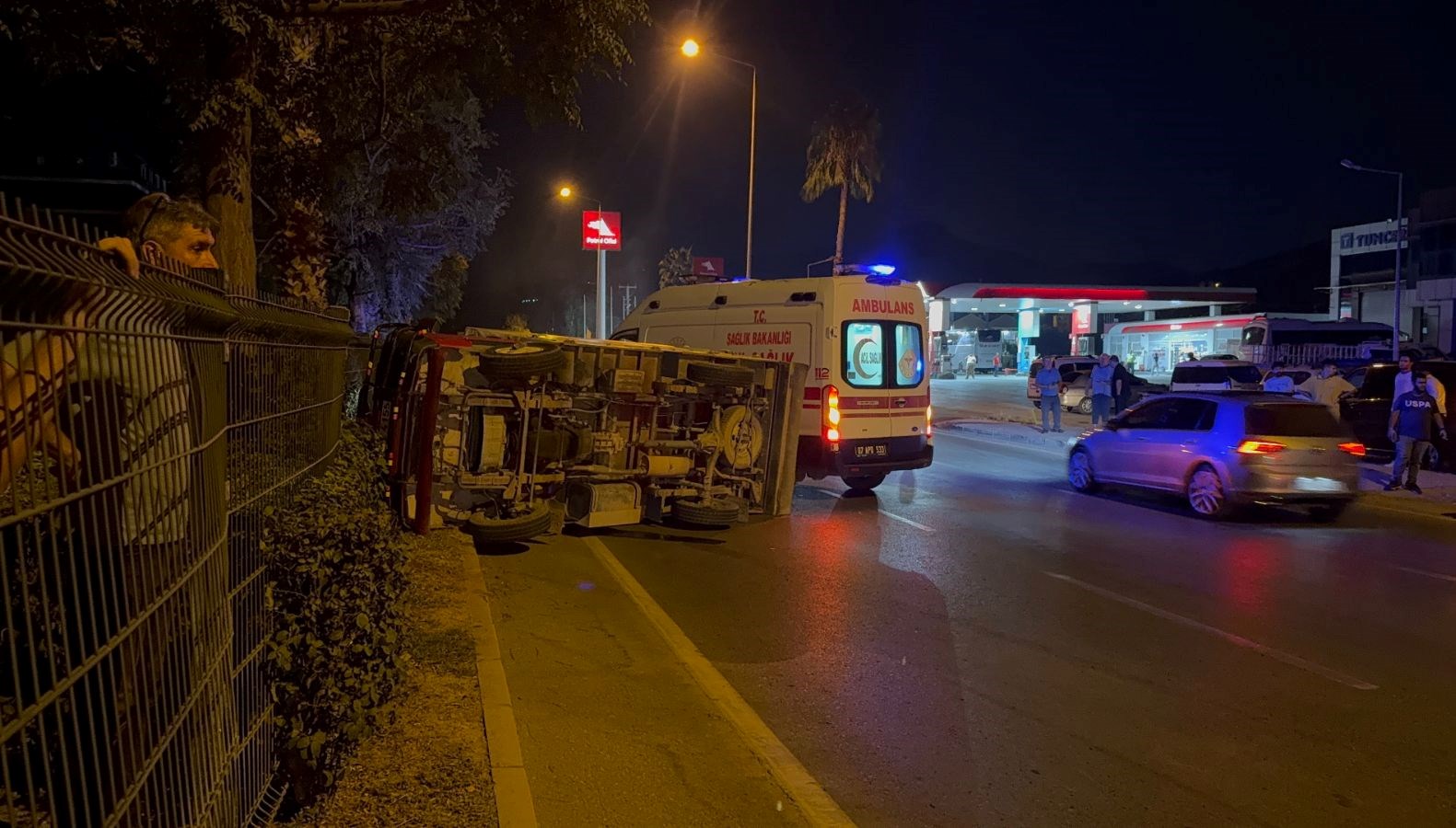 gazipasada kamyonet devrildi xAD8eCuO