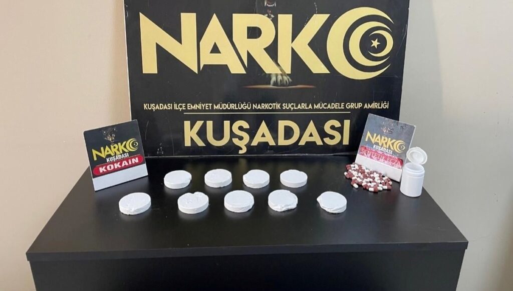 kusadasinda uyusturucu operasyonu 2 tutuklama VbERn4bP