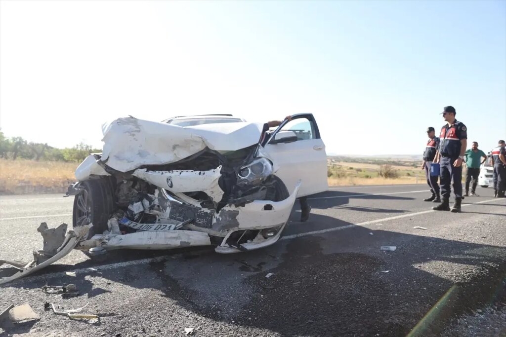 nevsehirde kaza 14 yarali MOzHk89J