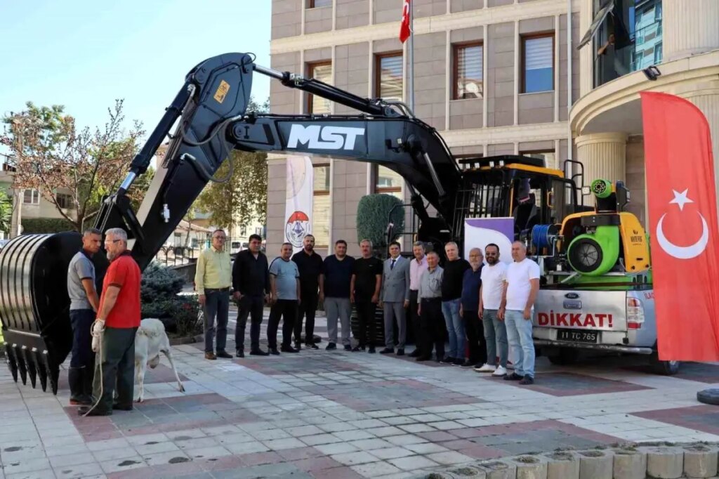 sogut belediyesine yeni is makineleri kazandirildi sdcdwQJX