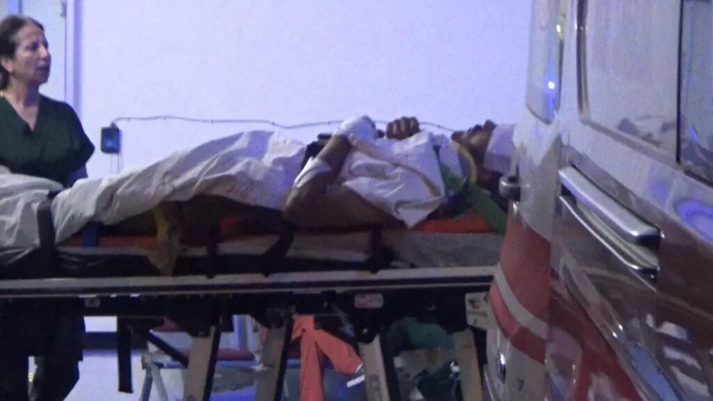 tartisma sonrasi otomobil carpmasi genc agir yarali wgK32gF5