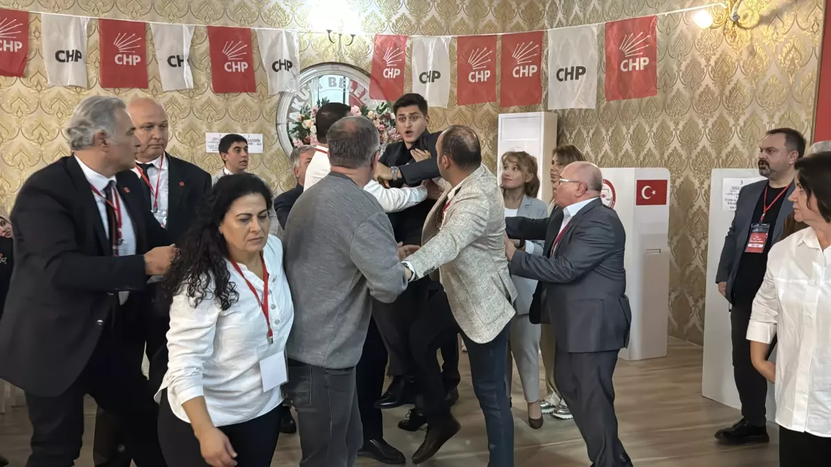 chp samsun kongresinde gergin anlar z5rqJm5t.jpg