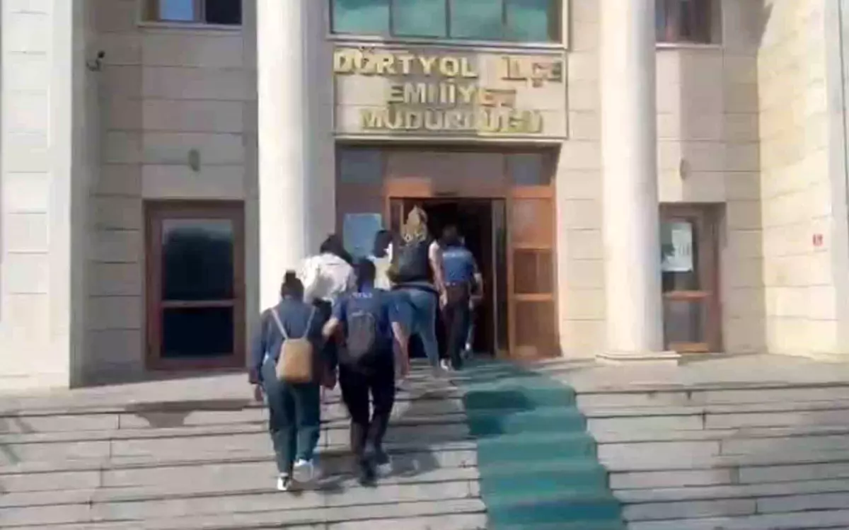 hatayda kacak calisan yabanci uyruklu kadinlar gozaltina alindi ffAMNDSM