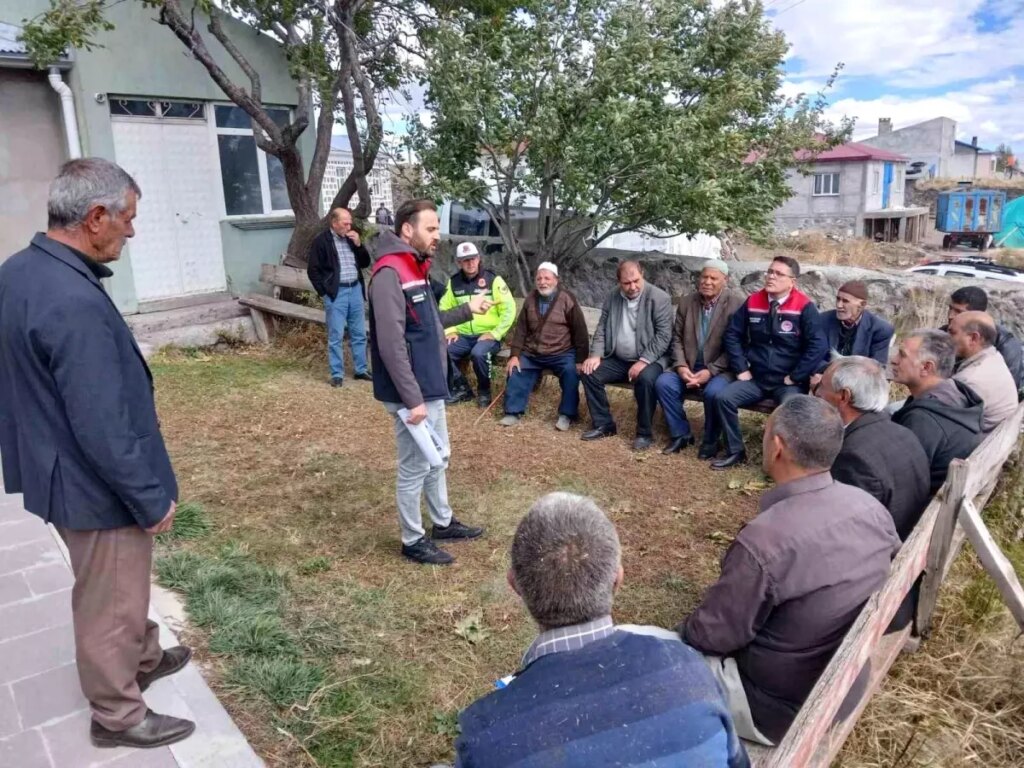 karsta ciftcilere kuraklik ve iklim degisikligi egitimi t6YOx8dn