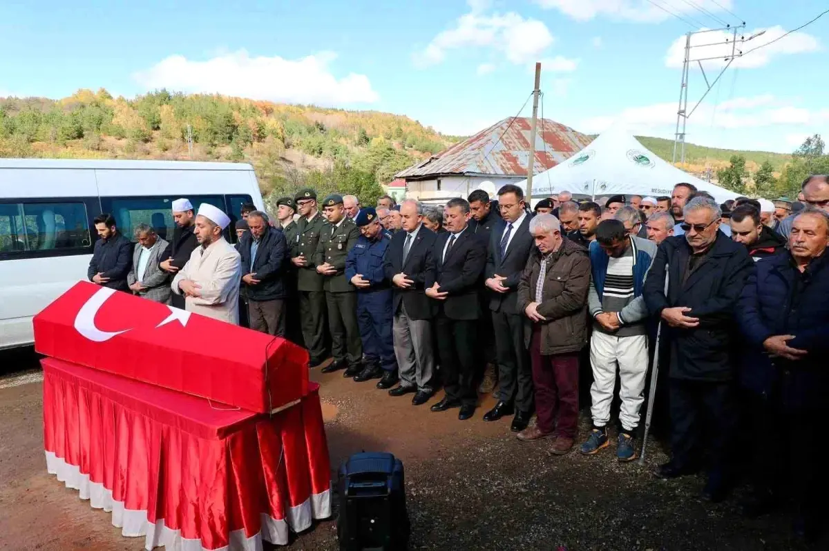 kibris gazisi cemal sahin son yolculuguna ugurlandi KfQlg2QS.jpg