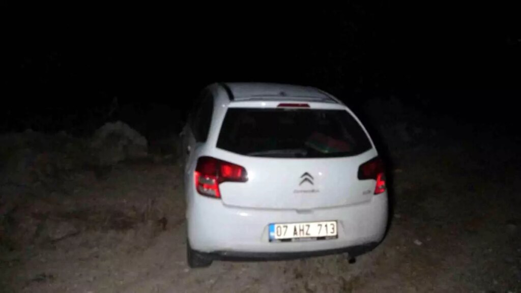 manavgatta direksiyon hakimiyetini kaybeden surucu takla atti zCXiHjn4