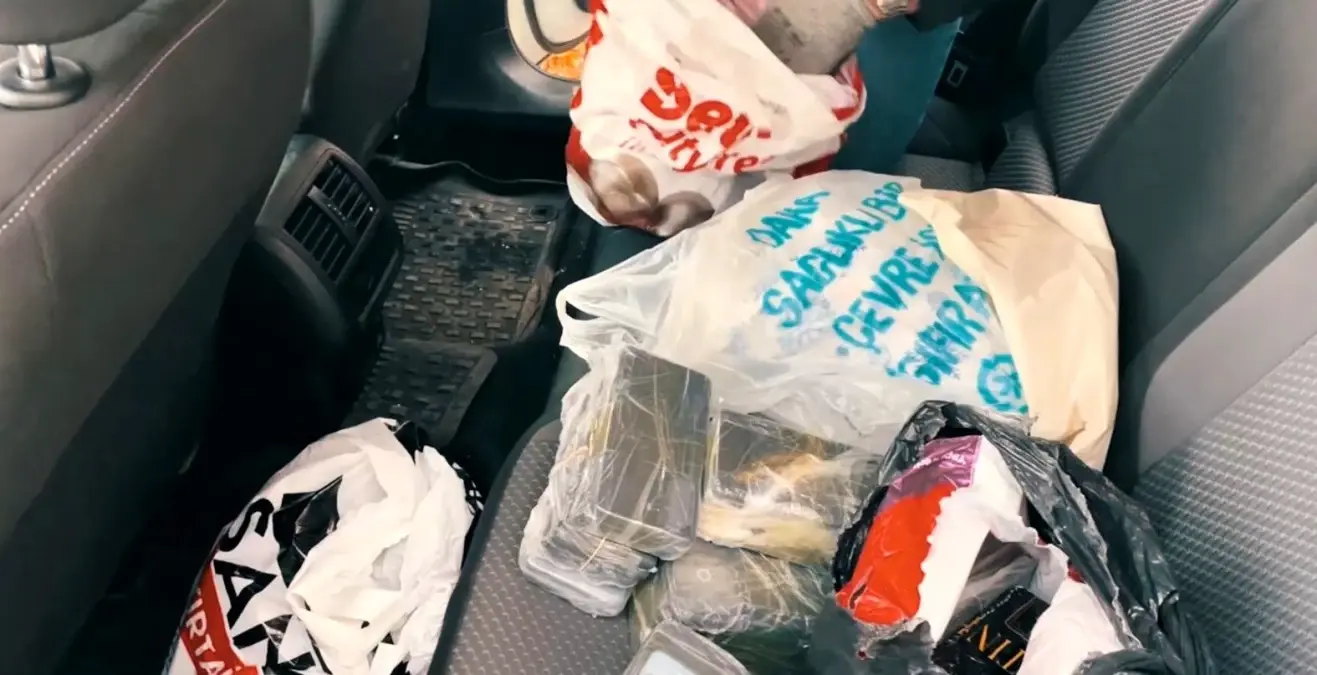 musta gumruk kacagi 218 cep telefonu ele gecirildi XnrVsbVO.jpg