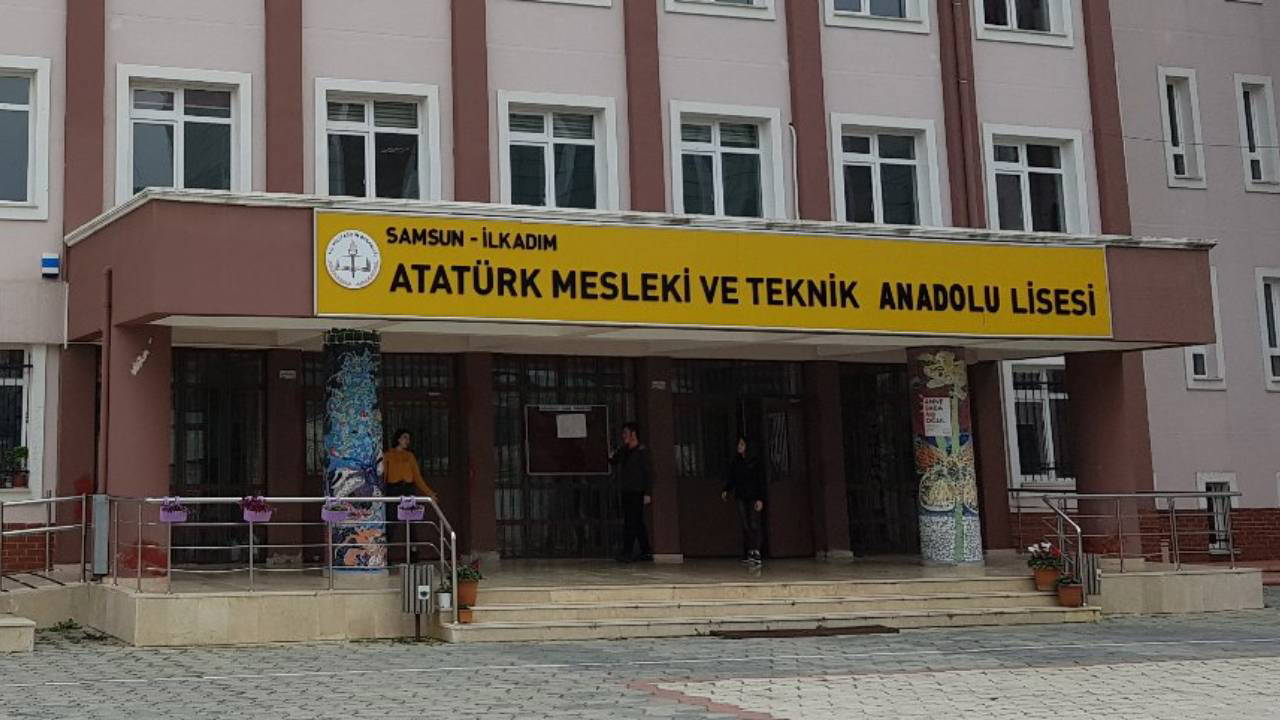 samsunda 29 ekim kutlamalari oncesinde ulu onder ataturke buyuk saygisizlik cumhuriyetimizin kurucusuna dusmanlik Wb2weclC.jpg