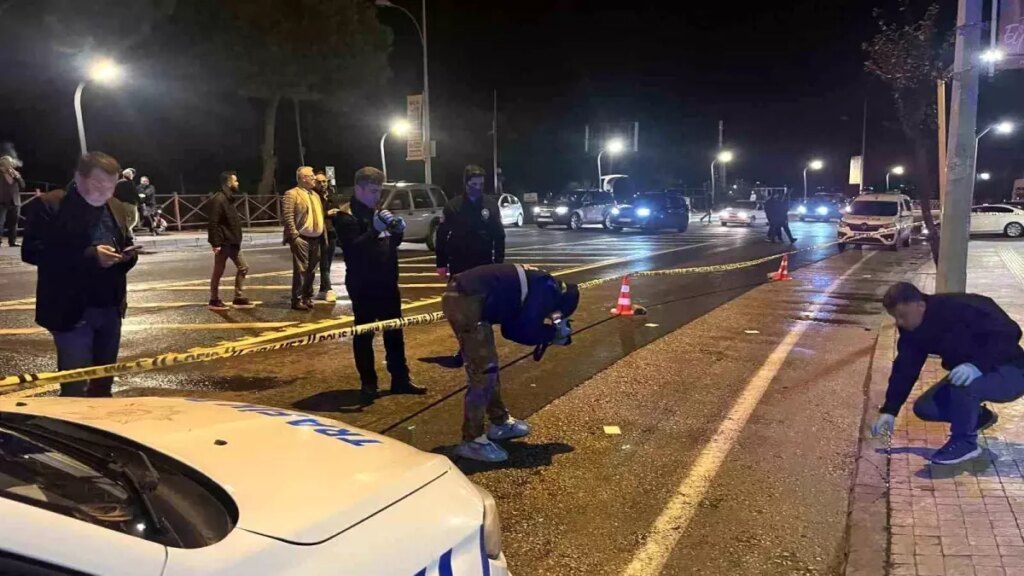 unyede silahli saldiri 2 yarali dnLIAT2F.jpg