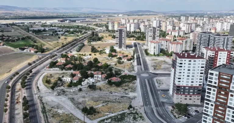 kayseri-kocasinan-8-yilda-bin-85-kilometre-yol-yapti-1L1dJYTX.webp