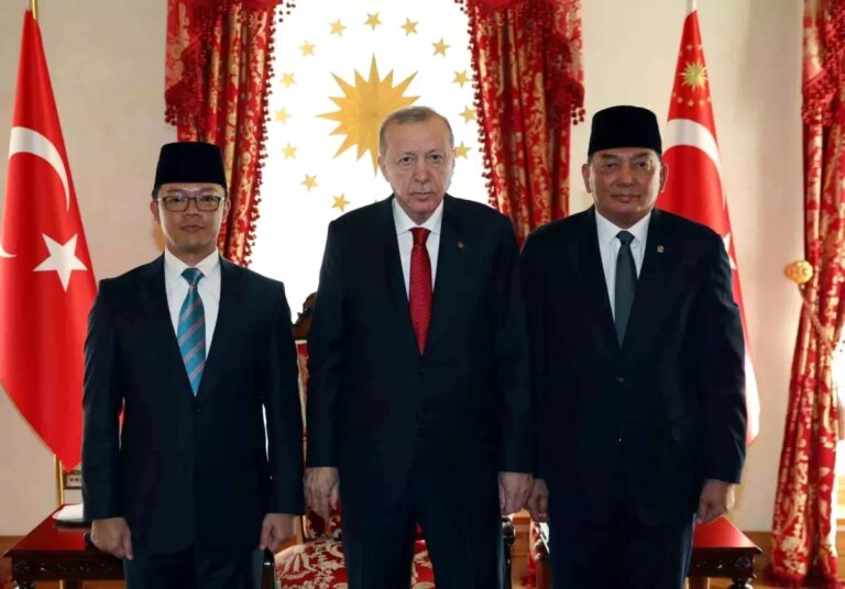 erdogan-endonezya-bakanlarini-kabul-etti-kYvmrAS6.jpg