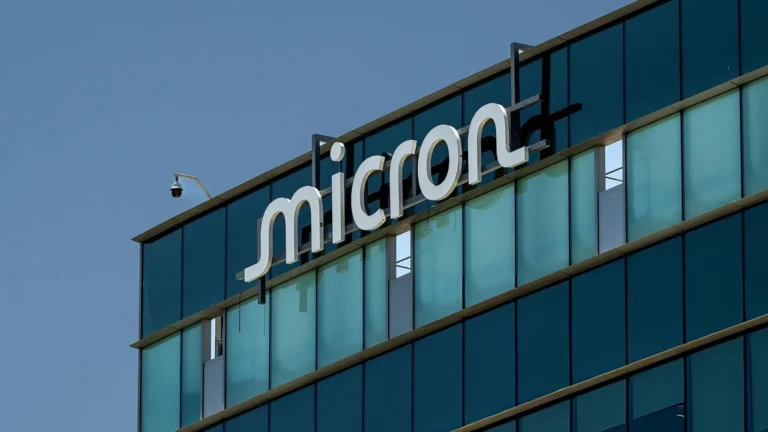 micron-technology-cip-uretim-kapasitesini-artirmak-icin-singapura-24-milyar-dolar-yatirim-yapacak-61DRB3PF.webp